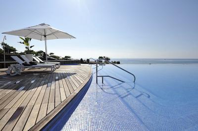 لاز کلیناز گولف اند کونتری کلوب