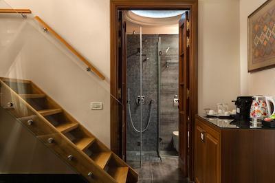 ردز نیهری الیت سویتز