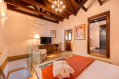 ردز نیهری الیت سویتز