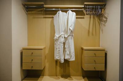 ردز نیهری الیت سویتز