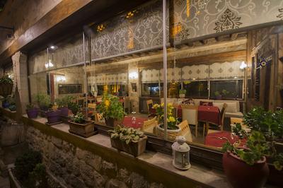 فرسو کاو سویتز اند مانشنز