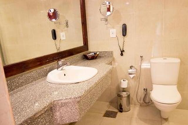 کاتاراکت پیرامیدز ریزرت