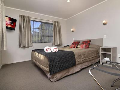 نایتسبریج کورت متر لج