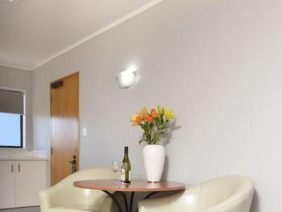 نایتسبریج کورت متر لج