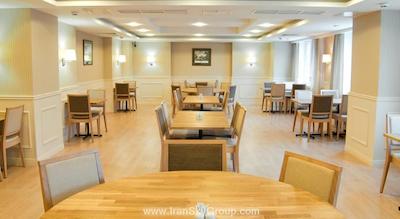 مارینز پارک هتل پراگسکایا(سان فلاور پارک)