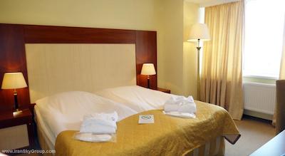 مارینز پارک هتل پراگسکایا(سان فلاور پارک)