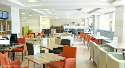 مارینز پارک هتل پراگسکایا(سان فلاور پارک)