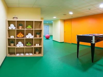 مارینز پارک هتل پراگسکایا(سان فلاور پارک)