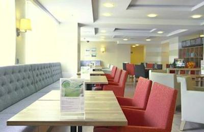 مارینز پارک هتل پراگسکایا(سان فلاور پارک)