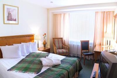 مارینز پارک هتل پراگسکایا(سان فلاور پارک)