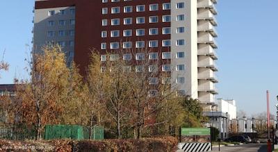 مارینز پارک هتل پراگسکایا(سان فلاور پارک)