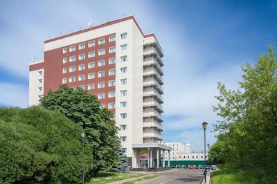 مارینز پارک هتل پراگسکایا(سان فلاور پارک)