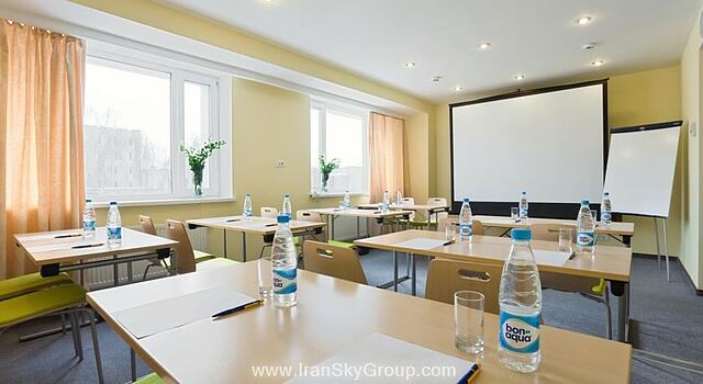مارینز پارک هتل پراگسکایا(سان فلاور پارک)