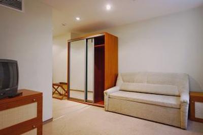 مارینز پارک هتل پراگسکایا(سان فلاور پارک)