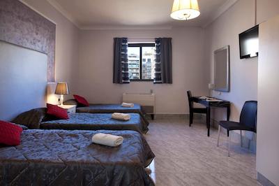 اسلیما مارینا هتل