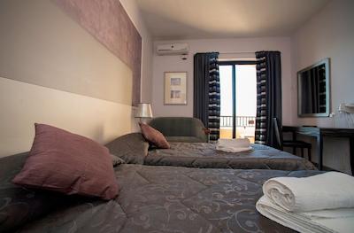 اسلیما مارینا هتل