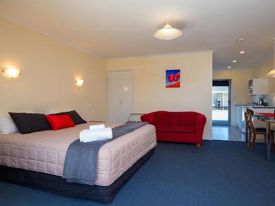 میدل پارک متل