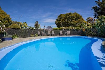 میدل پارک متل