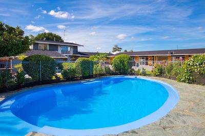 میدل پارک متل