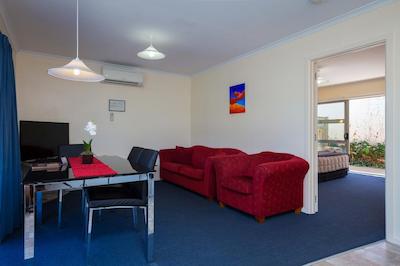 میدل پارک متل