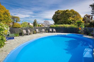 میدل پارک متل