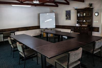 وودلاندز متل اند کنفرنس ونو