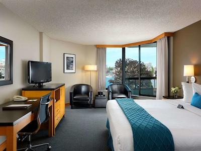 این ات لاورل پوینت