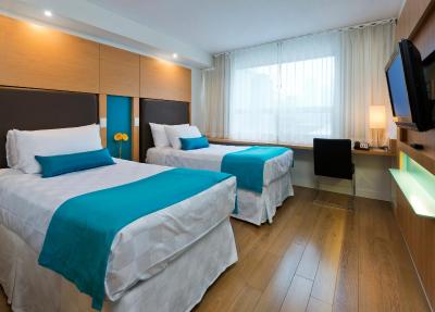 بند پلاس هتل ترنتو