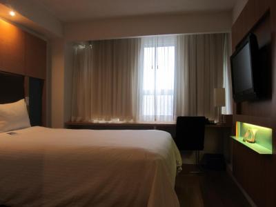 بند پلاس هتل ترنتو