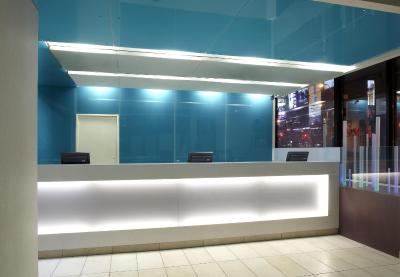 بند پلاس هتل ترنتو