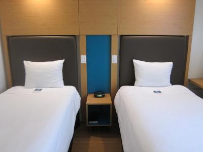 بند پلاس هتل ترنتو