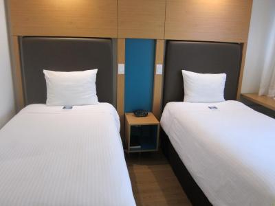 بند پلاس هتل ترنتو