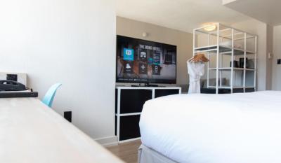 بند پلاس هتل ترنتو