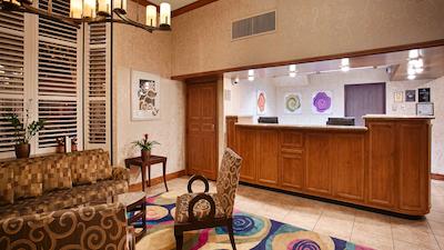 بست وسترن پلاس سوتر هوس