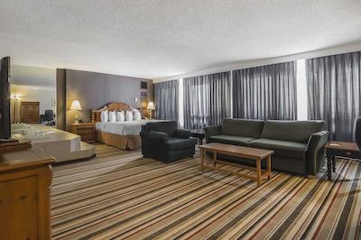 کلارین هتل اند کنفرنس سنتر