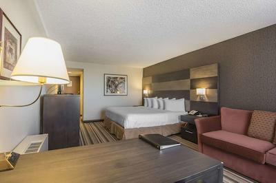 کلارین هتل اند کنفرنس سنتر