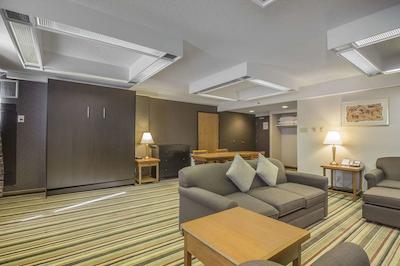 کلارین هتل اند کنفرنس سنتر