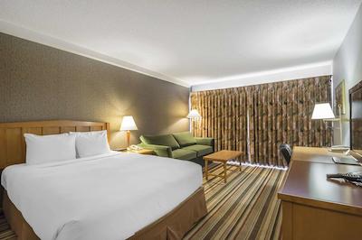 کلارین هتل اند کنفرنس سنتر