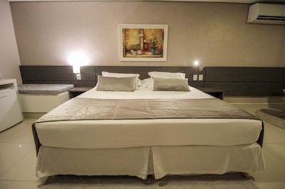 اُسار هتل اکسکوتیو