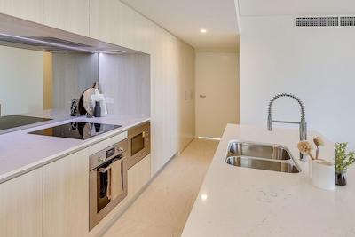 بریز مولولابا بیچ