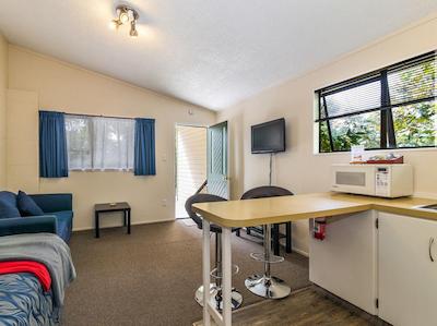 جوجز پول متل