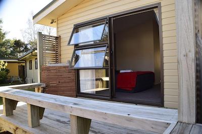 جوجز پول متل