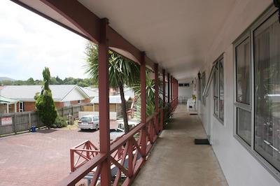 بورگوندی رس متل