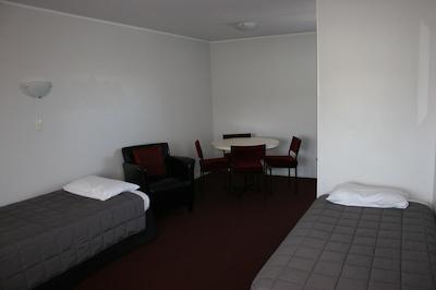 بورگوندی رس متل