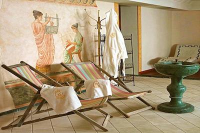 هتل ویدی میرامار اند دلفینو