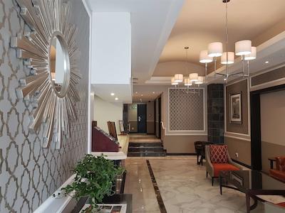 پرمیر هتل کاپ تون