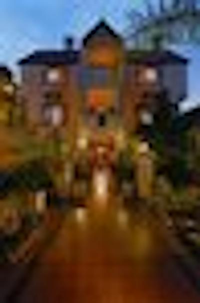 کورت کلاسیک سویت هتل