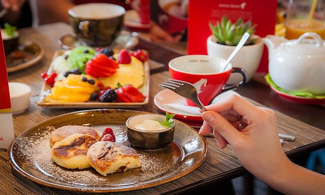 سوئیس اوتل کراسنای هولمی