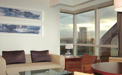 سوئیس اوتل کراسنای هولمی