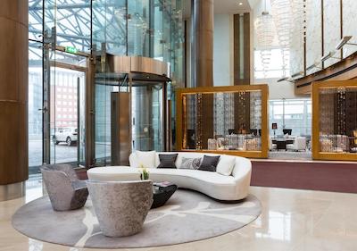 سوئیس اوتل کراسنای هولمی